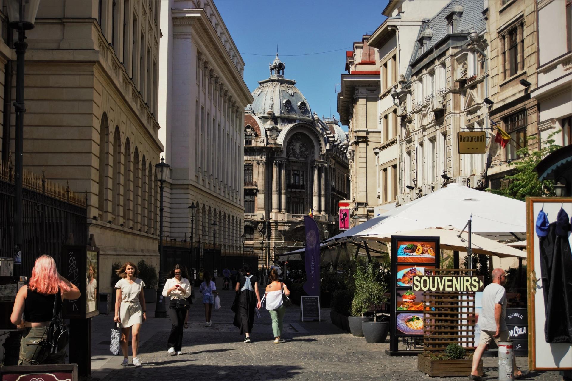 food_and_coffee_in_Bucharest